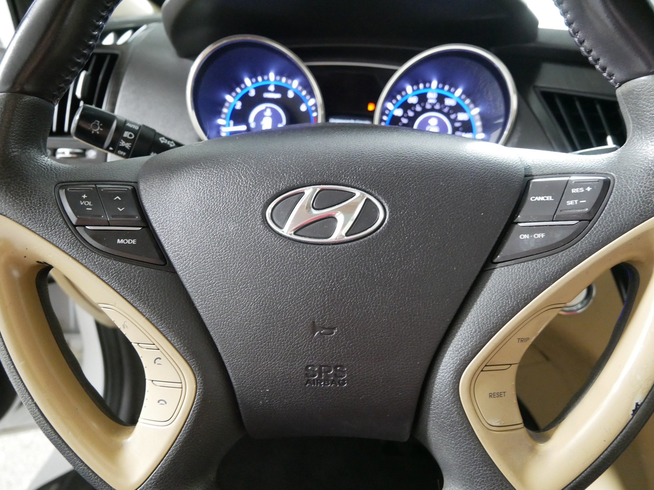 Used 2013 Hyundai Sonata Limited FWD image 25