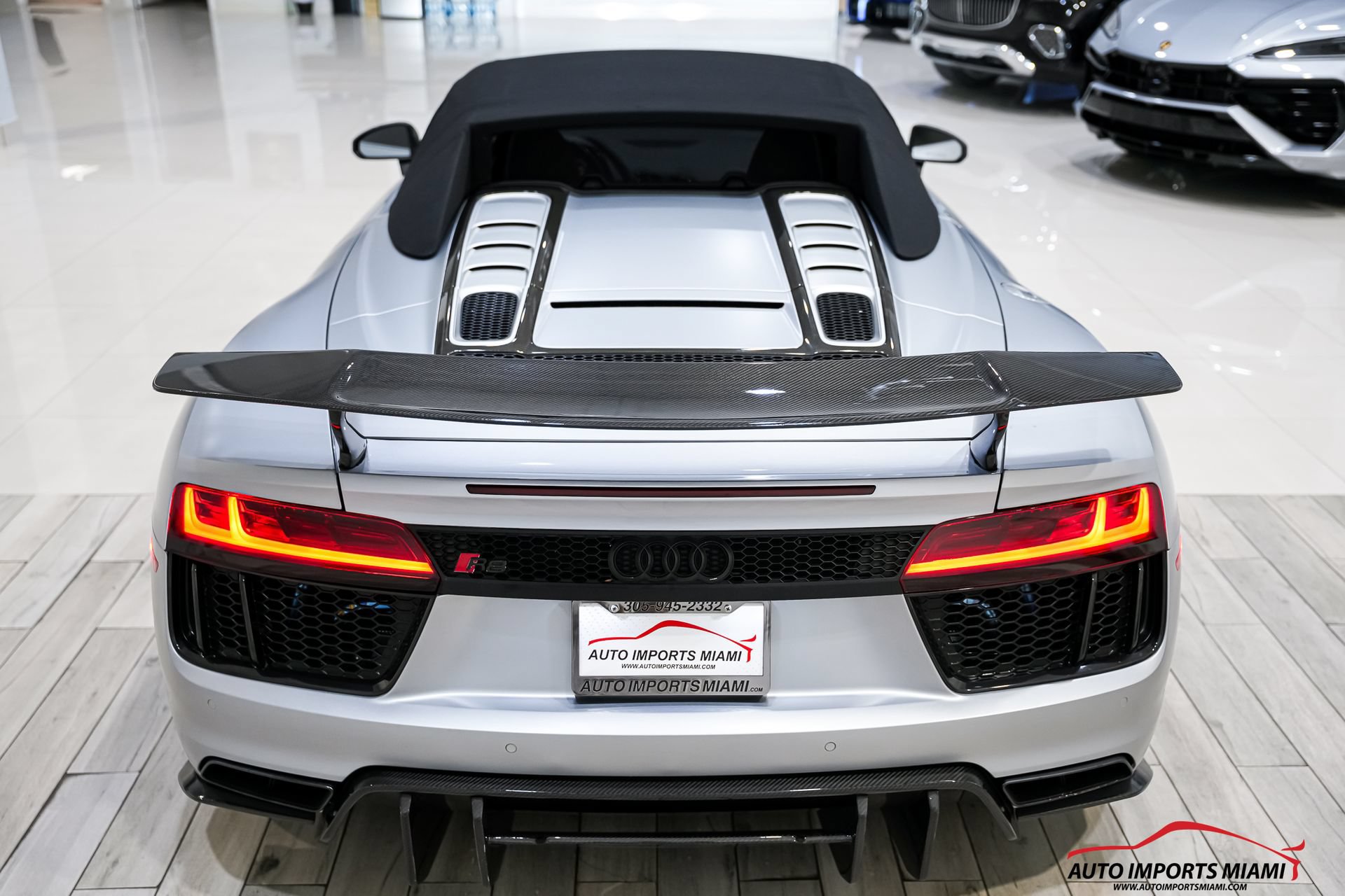 Used 2018 Audi R8 V10 w/ Carbon Exterior Package AWD/4WD image 50
