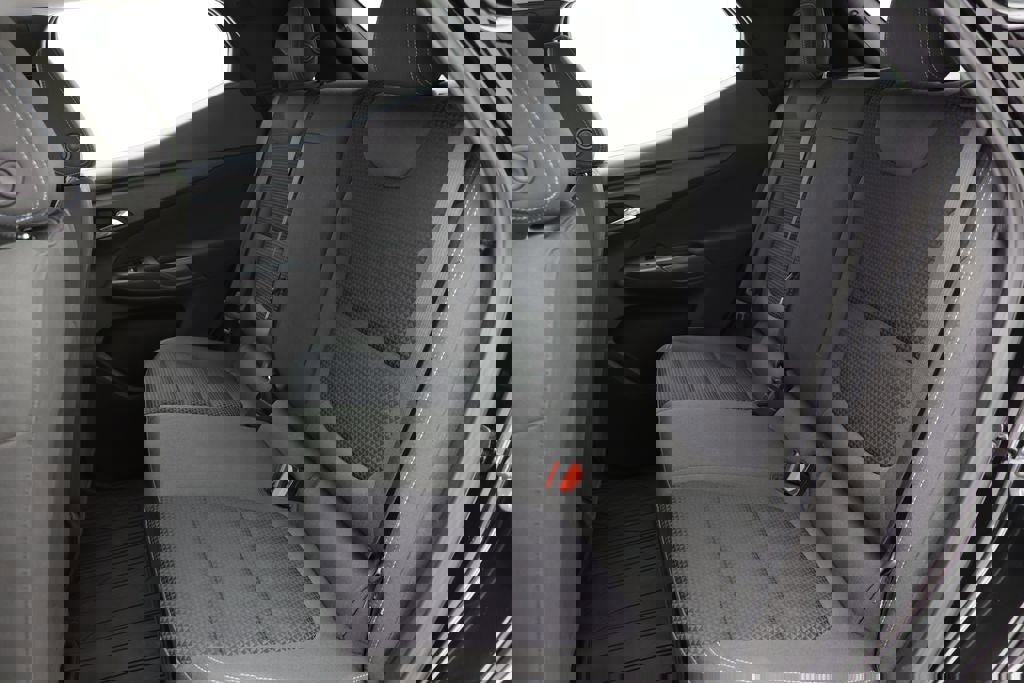 Used 2023 Chevrolet Bolt EUV LT w/ Comfort Package image 11