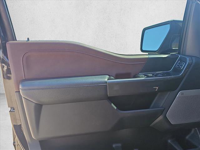 Used 2023 Ford F150 Lariat w/ Max Trailer Tow Package image 12