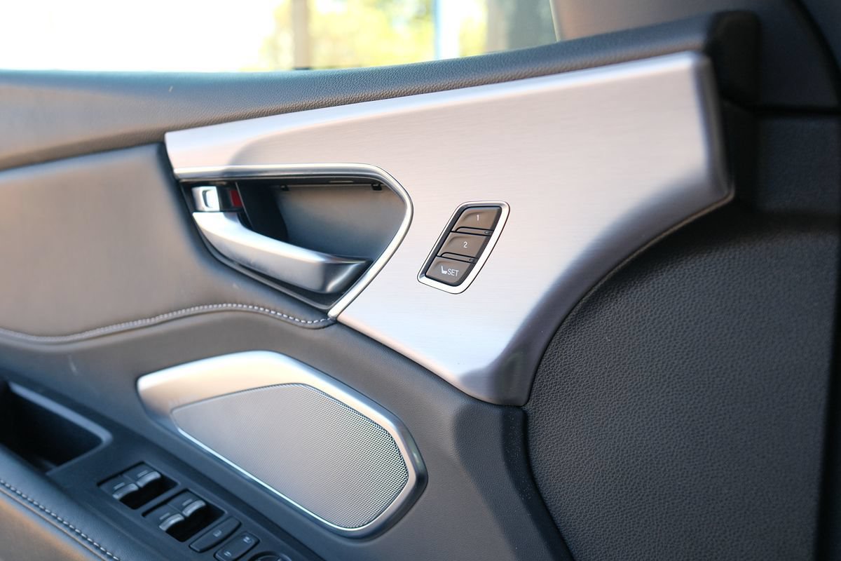 Used 2020 Acura RDX w/ Technology Package FWD image 12