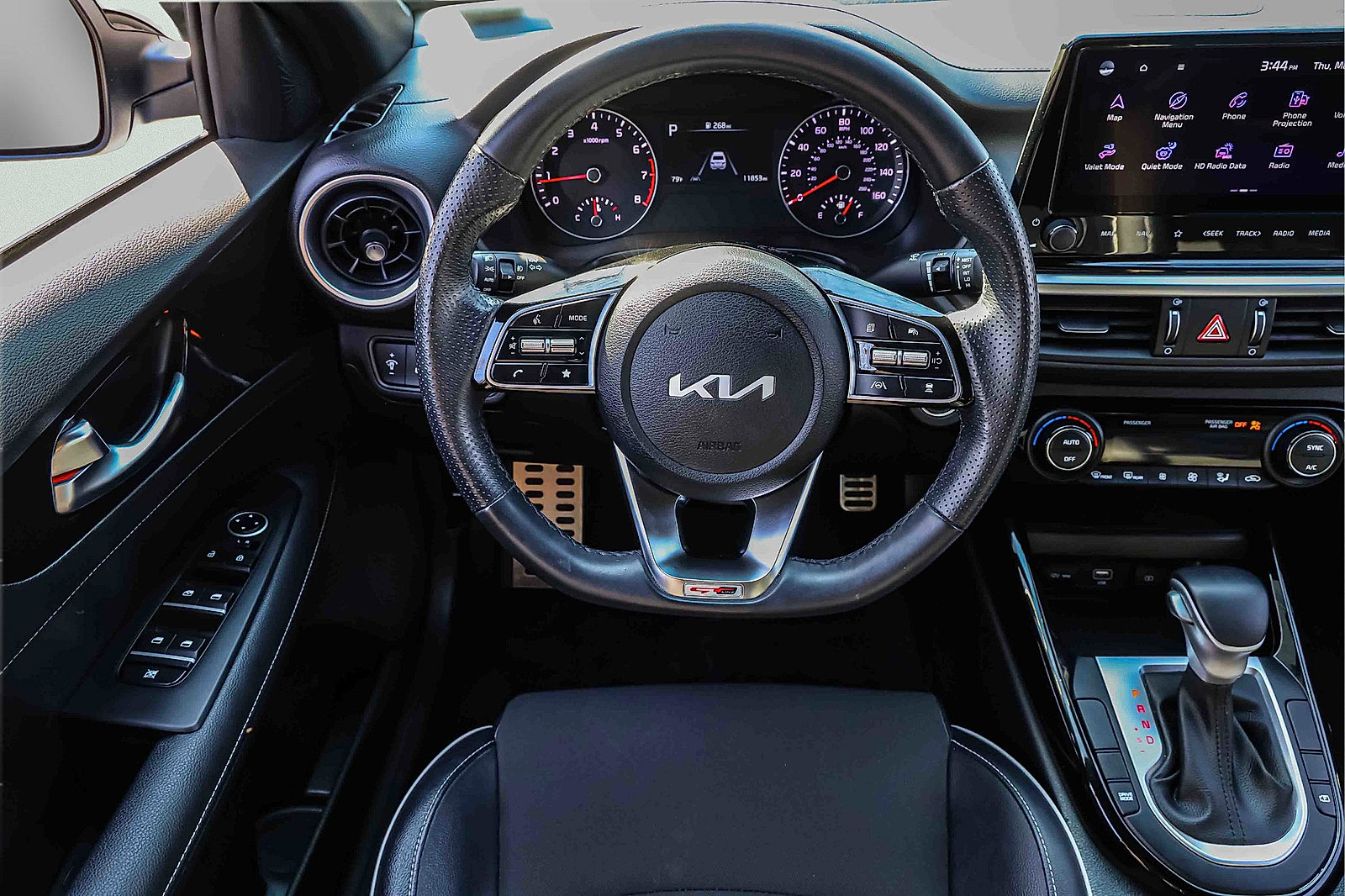 Certified 2023 Kia Forte GT-Line w/ GT-Line Technology Package image 17