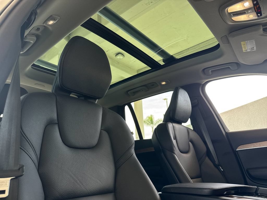 Certified 2023 Volvo XC90 B6 Plus w/ Protection Package Premier AWD/4WD image 17