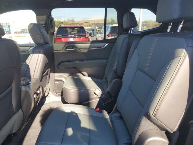 New 2025 GMC Acadia AT4 w/ Luxury Package AWD/4WD image 11