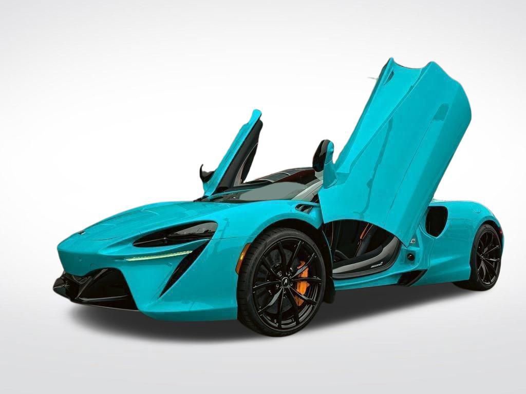 Used 2025 McLaren Artura Spider image 19