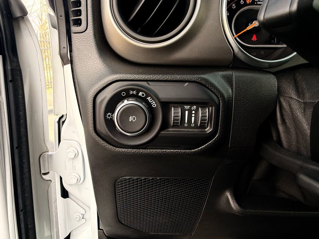 Used 2021 Jeep Wrangler Unlimited Sport image 20