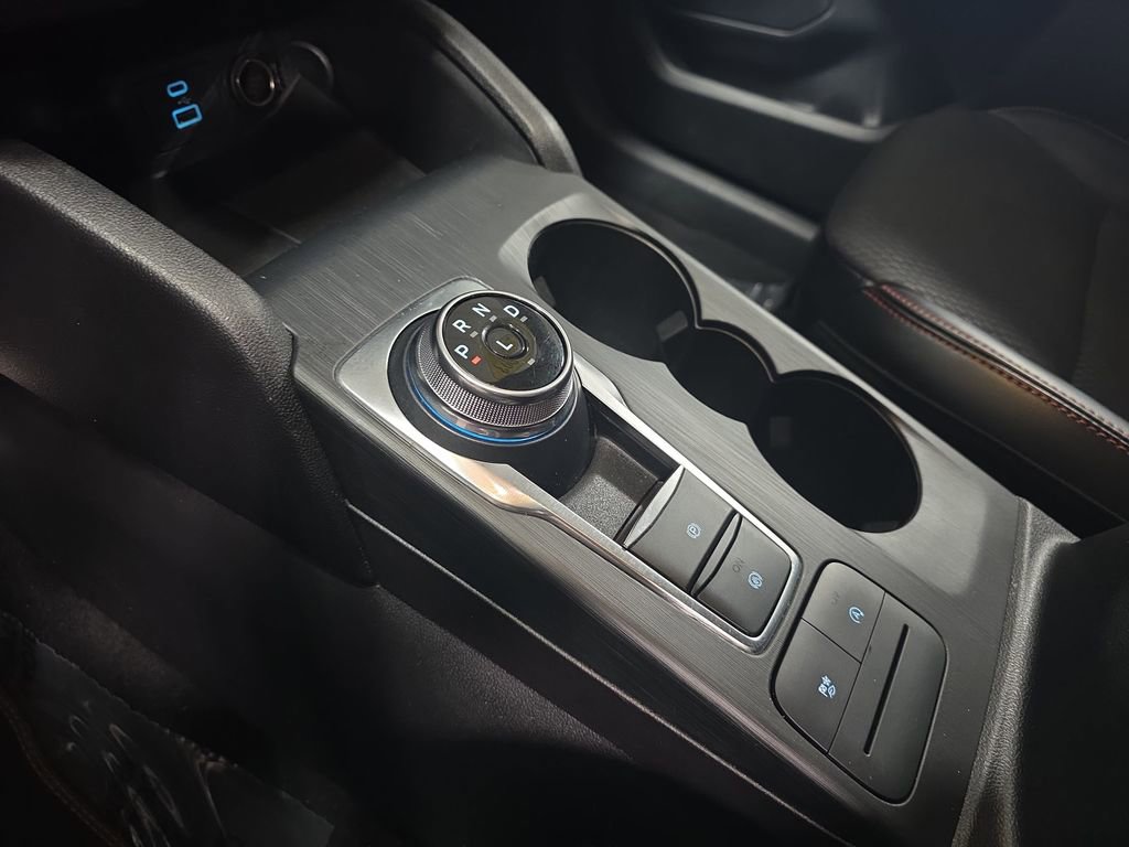 Used 2023 Ford Escape ST-Line image 25