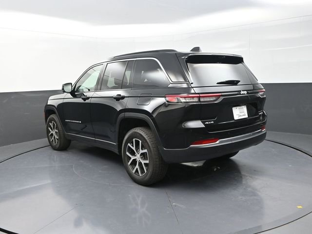 New 2025 Jeep Grand Cherokee Limited w/ Luxury Tech Group II image 8