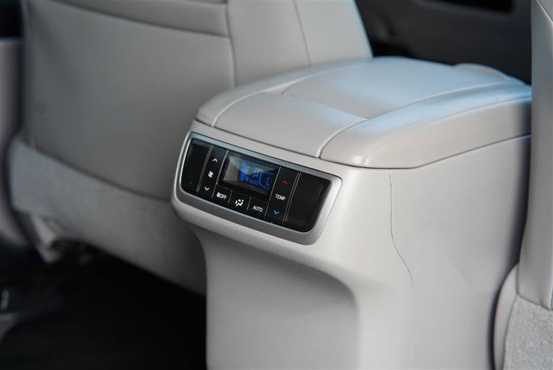 Used 2015 Toyota Highlander XLE FWD image 81