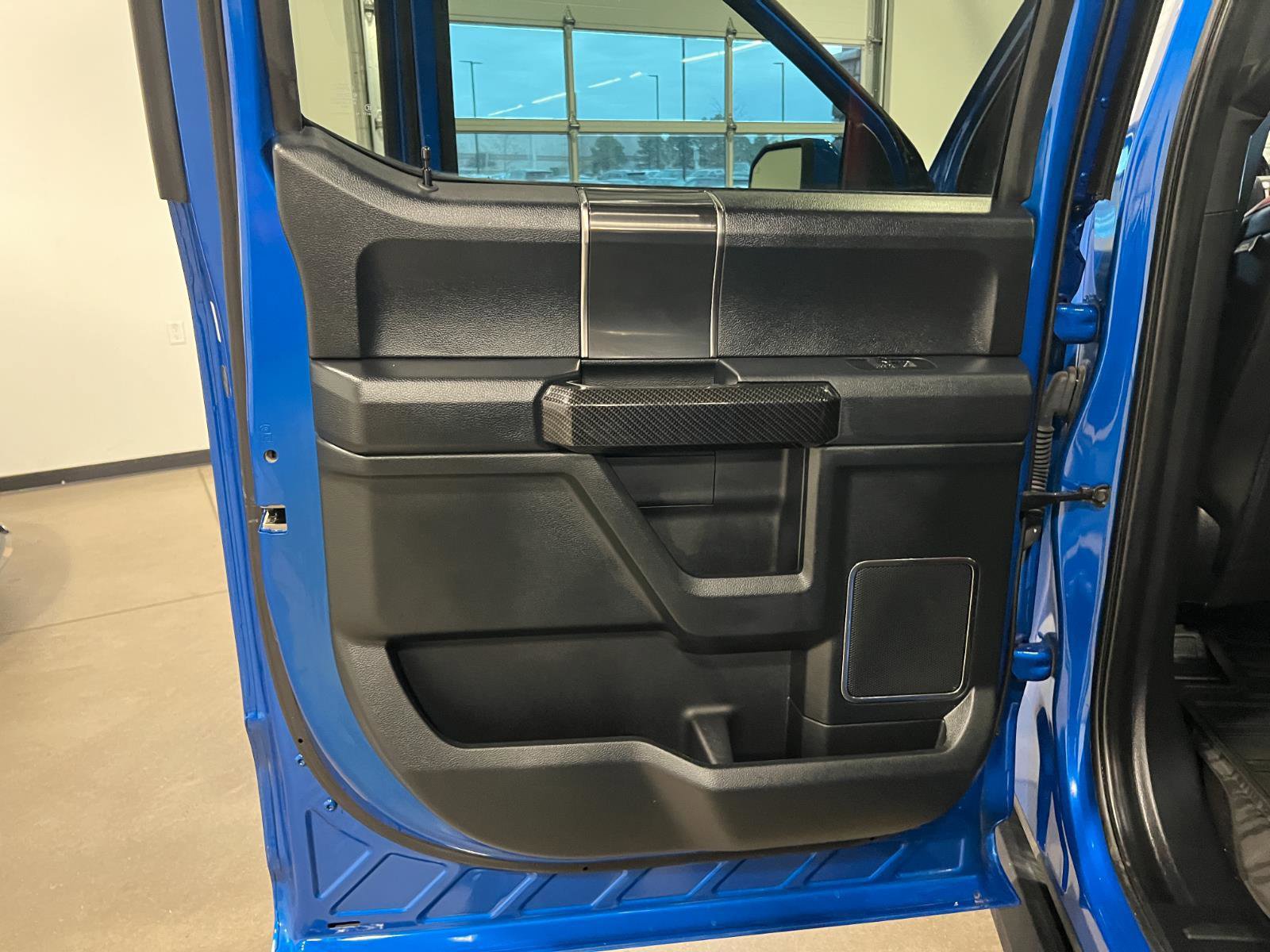 Used 2020 Ford F150 Raptor w/ Equipment Group 802A Luxury image 34