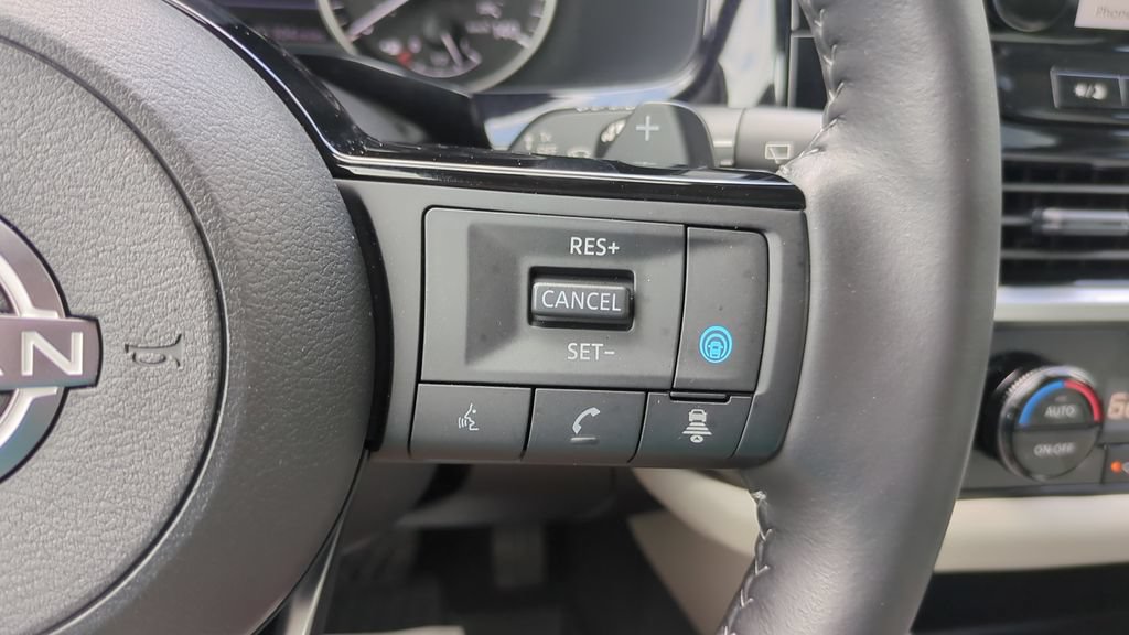 Used 2025 Nissan Pathfinder SL w/ Cargo Package AWD/4WD image 23