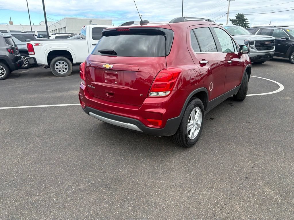 Used 2020 Chevrolet Trax LT w/ LT Convenience Package AWD/4WD image 7
