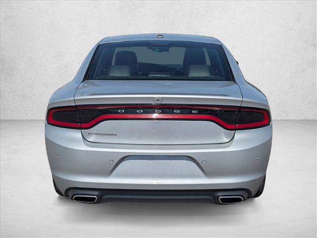 Used 2019 Dodge Charger SXT w/ Leather Interior Group image 6