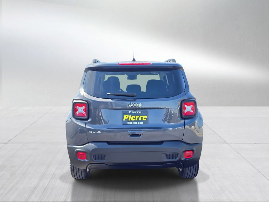 Used 2023 Jeep Renegade Latitude w/ Sun/Sound Group AWD/4WD image 5