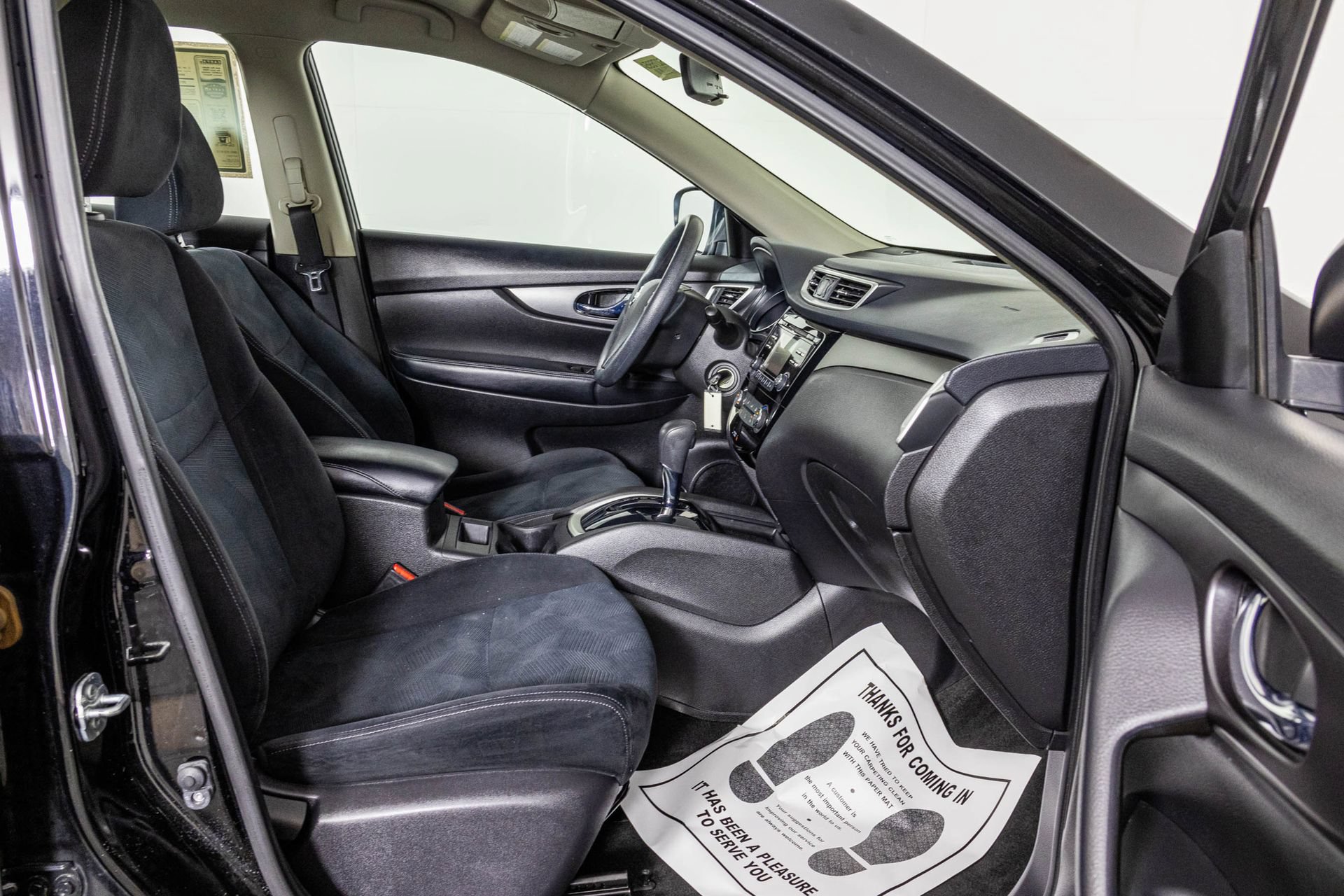 Used 2016 Nissan Rogue S AWD/4WD image 43