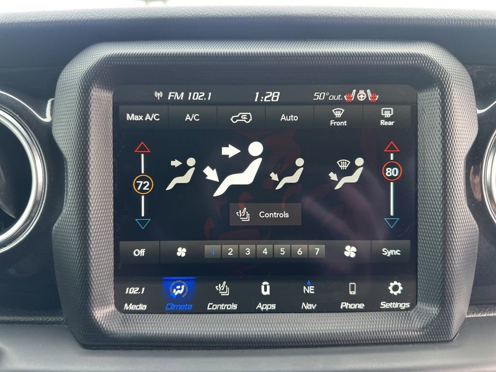 Used 2023 Jeep Wrangler Altitude image 35