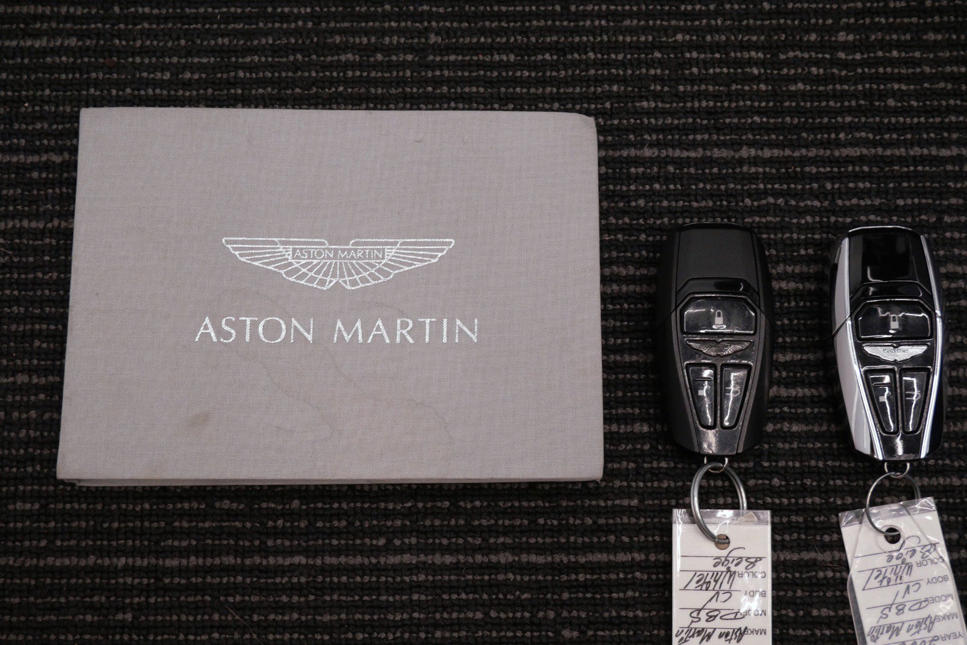 Used 2022 Aston Martin DBS Superleggera Volante RWD image 20