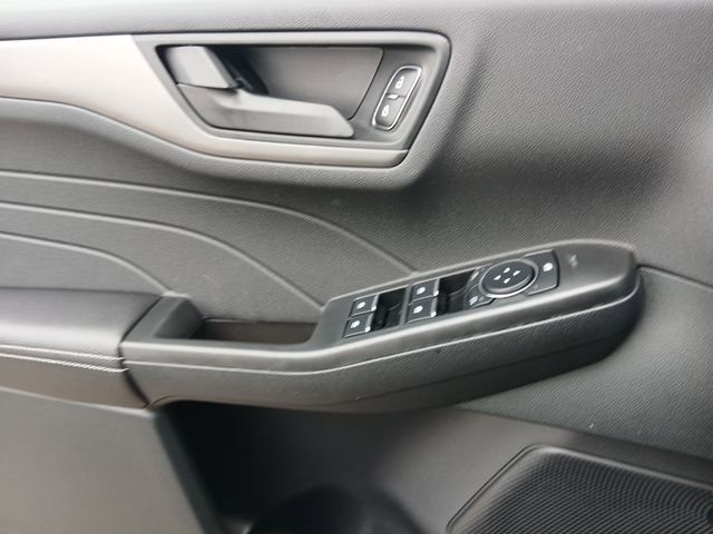 Used 2026 Ford Escape Active image 19