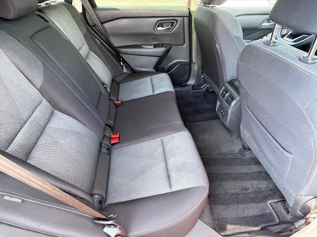 Used 2024 Nissan Rogue SV AWD/4WD image 24