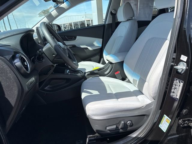 Used 2023 Hyundai Kona SEL w/ Cargo Package FWD image 11