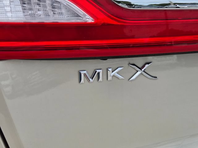 Used 2018 Lincoln MKX Reserve w/ Driver Assistance Package FWD image 12