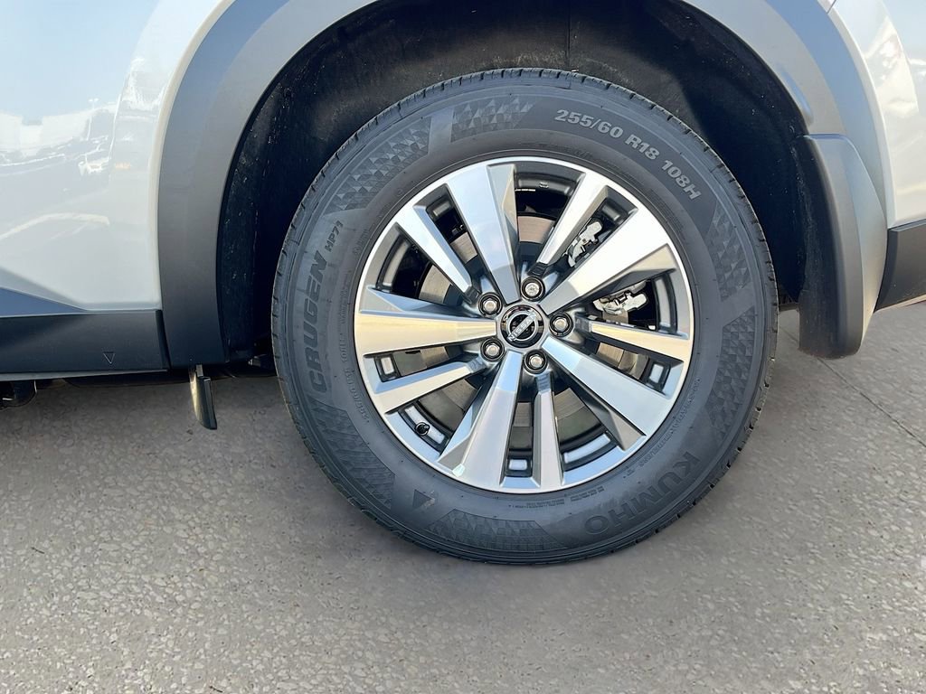 Used 2025 Nissan Pathfinder SL image 30