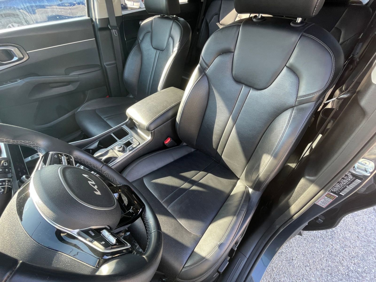 Used 2024 Kia Sorento S image 39