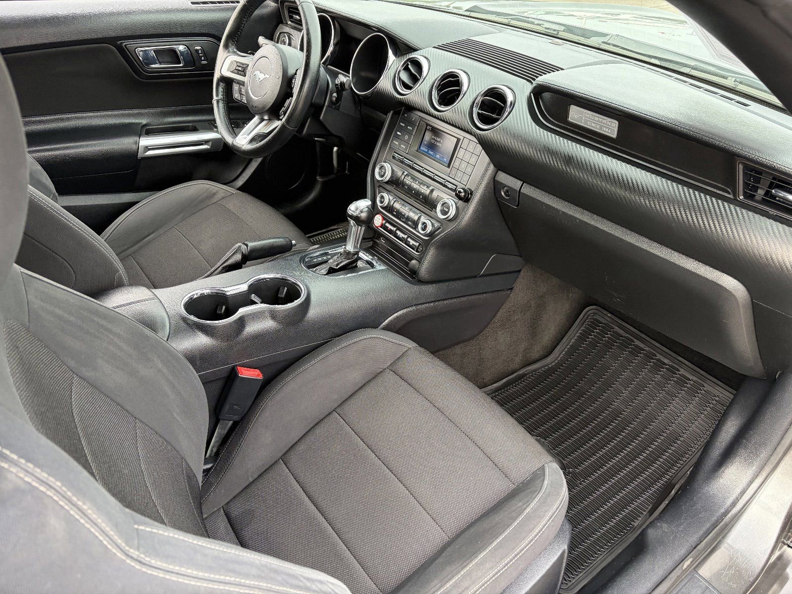 Used 2016 Ford Mustang Convertible image 13