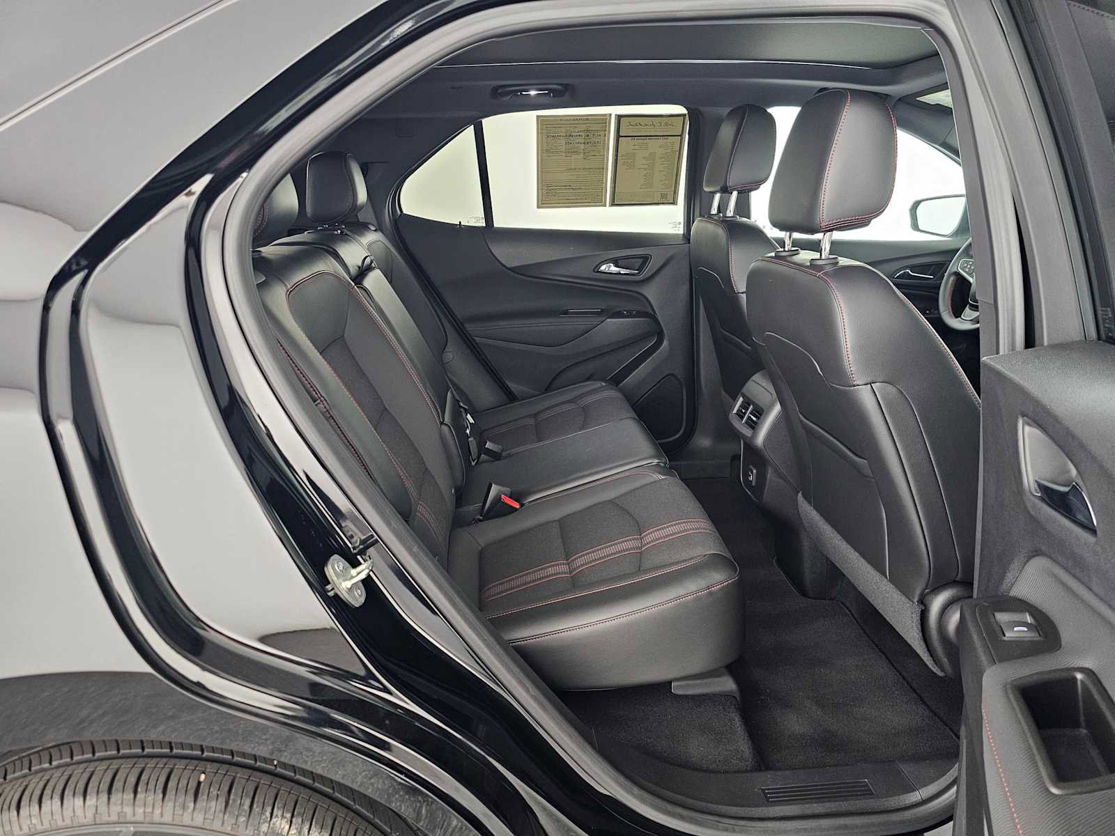 Used 2023 Chevrolet Equinox RS image 12