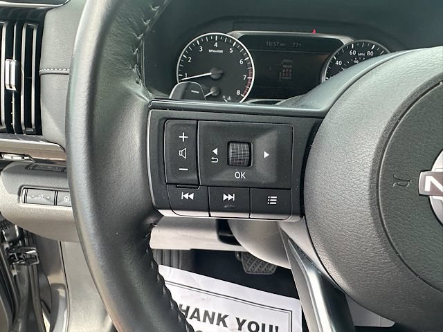 Used 2025 Nissan Pathfinder SV FWD image 21
