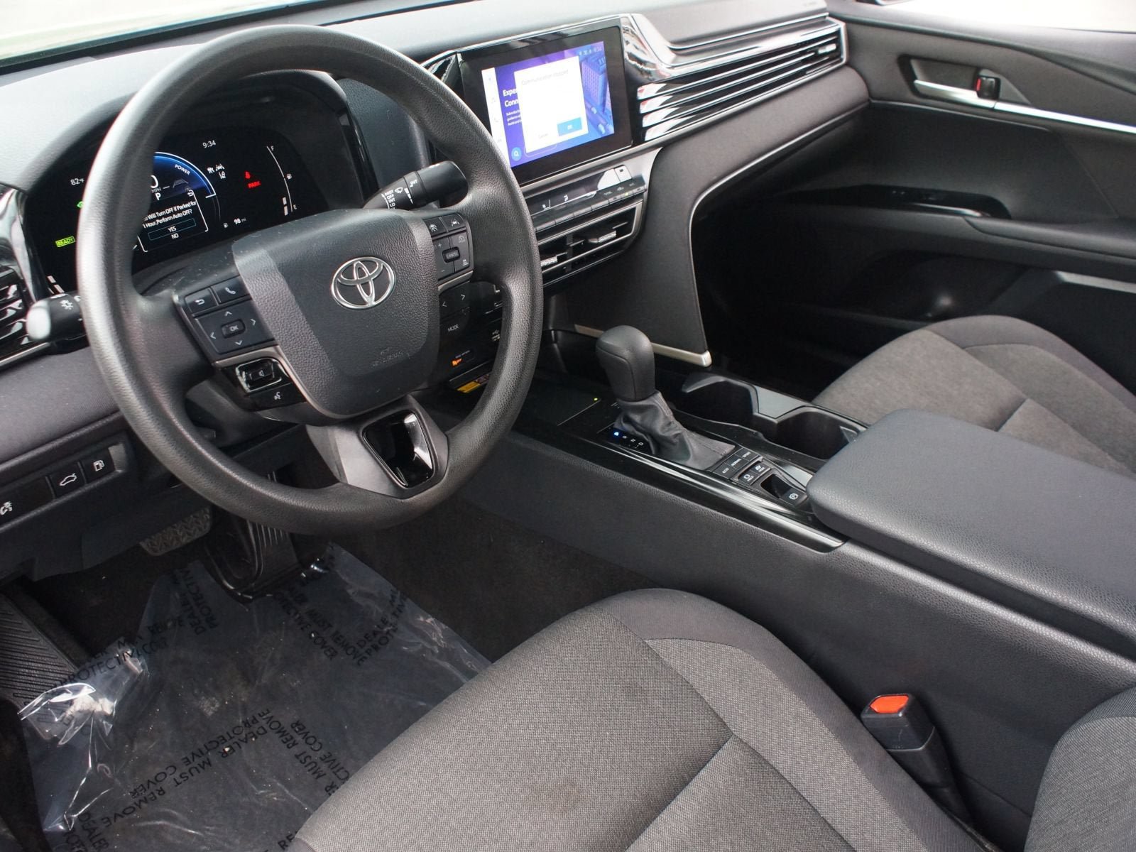 Used 2025 Toyota Camry LE FWD image 13