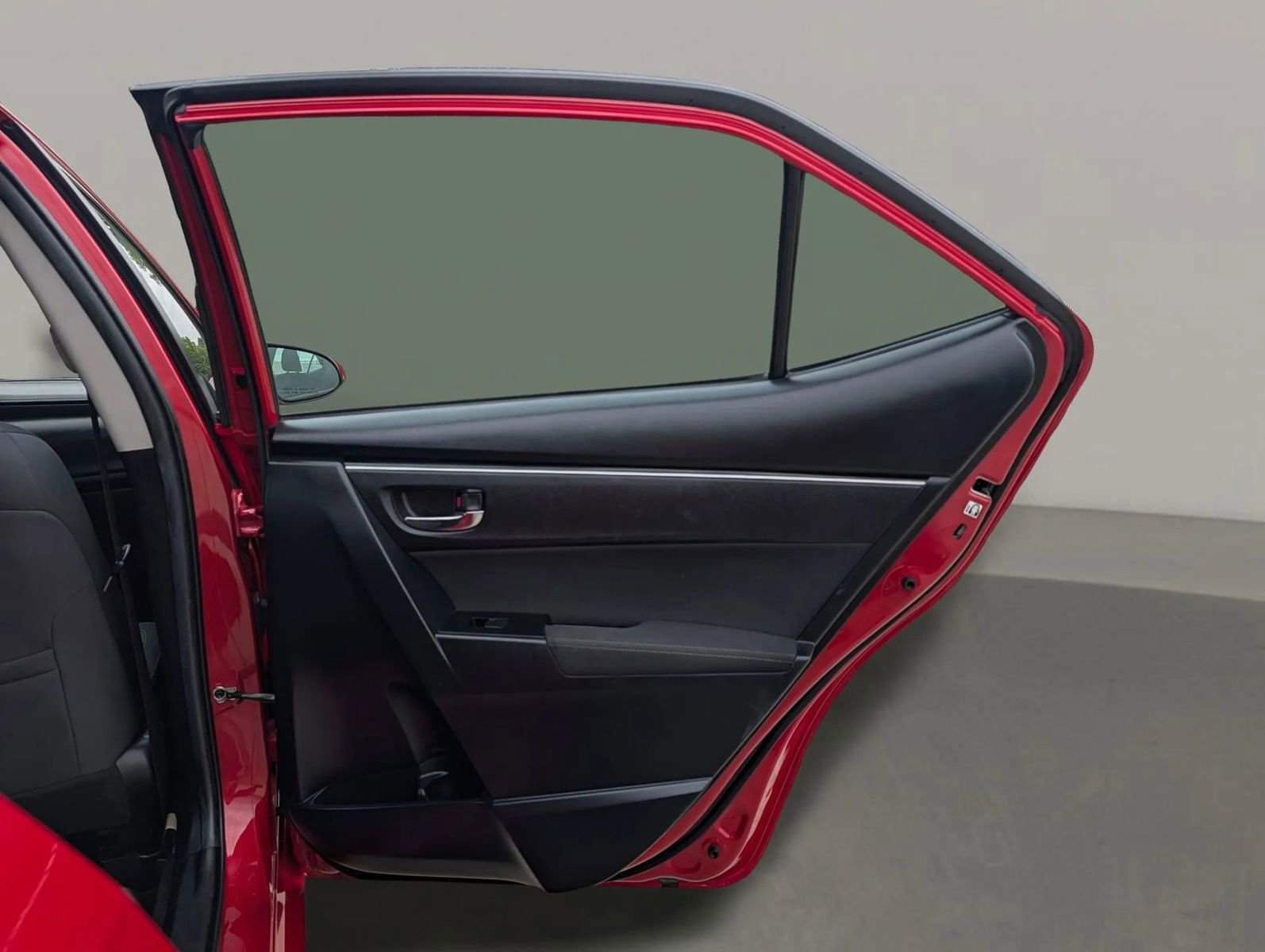 Used 2019 Toyota Corolla LE FWD image 18