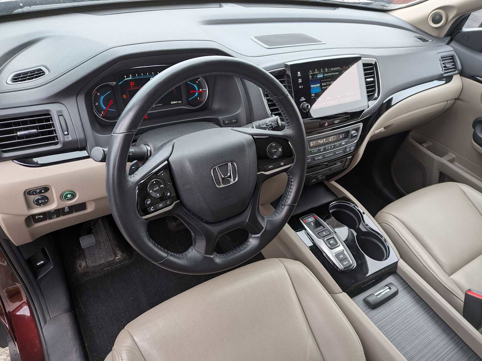 Certified 2019 Honda Pilot Touring image 3