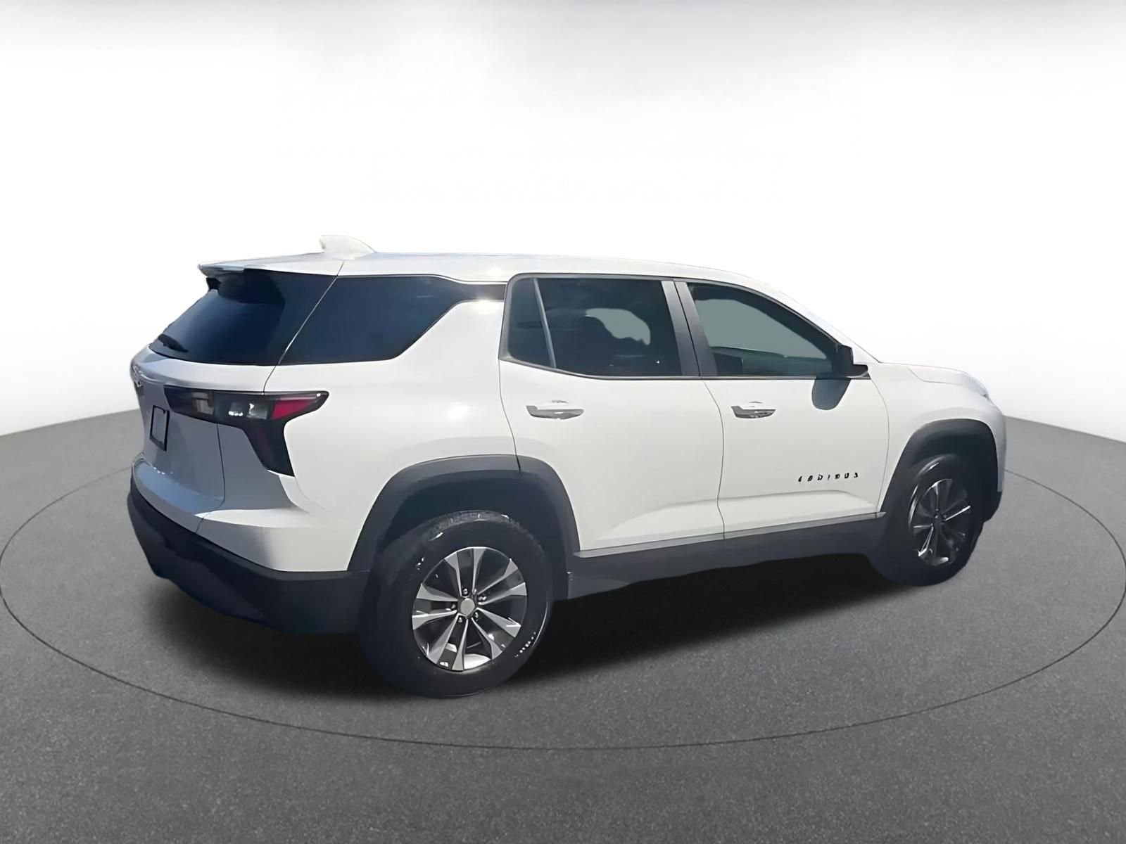 Used 2025 Chevrolet Equinox LT image 14