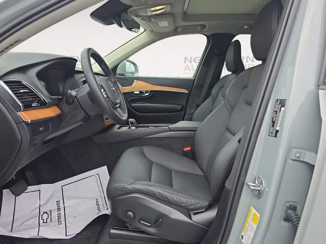 New 2025 Volvo XC90 B6 Plus image 9