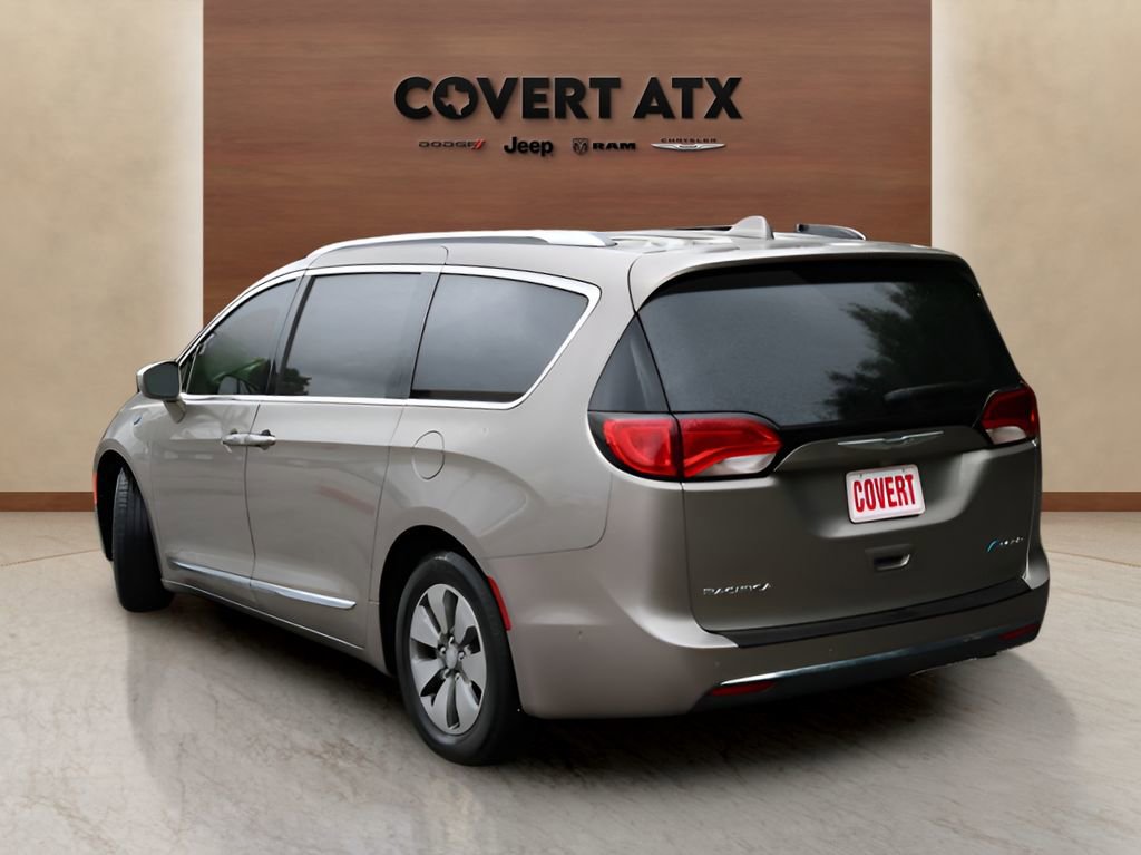 Used 2018 Chrysler Pacifica Limited w/ Advanced Safetytec Group FWD image 3