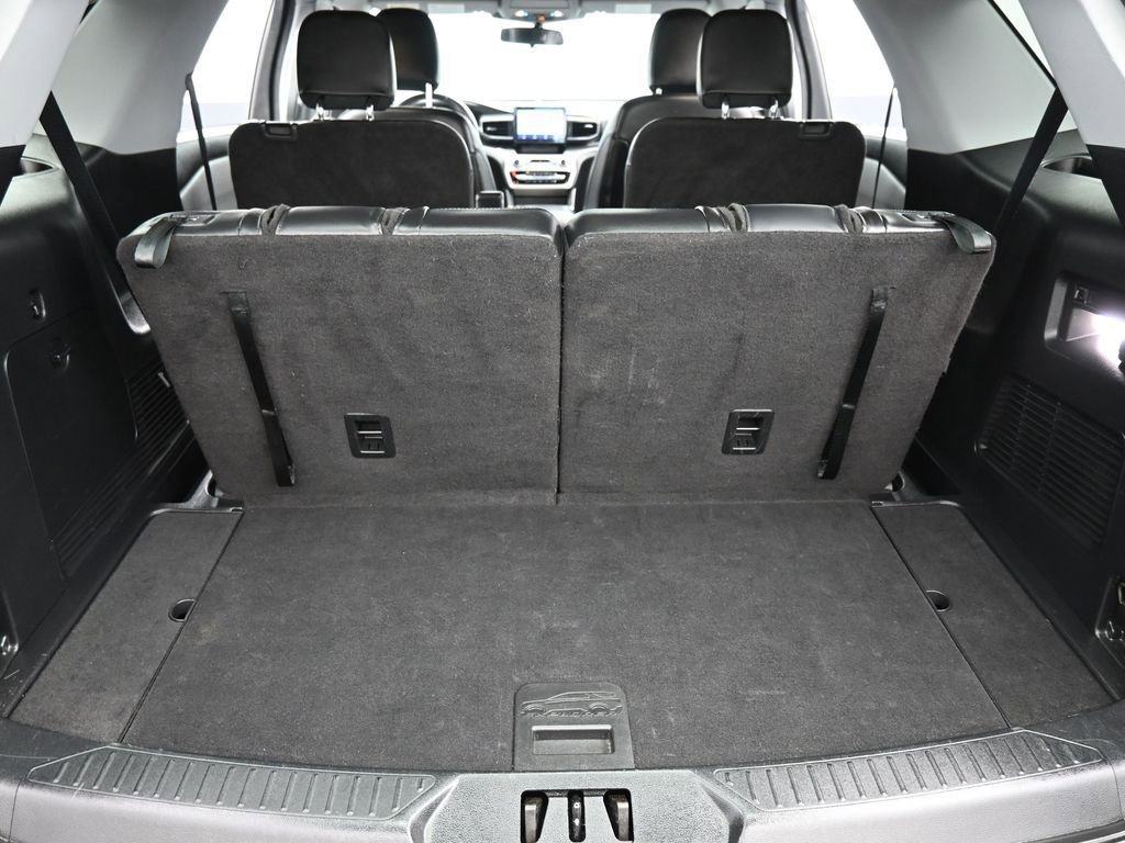 Used 2022 Ford Explorer XLT w/ Equipment Group 202A image 20