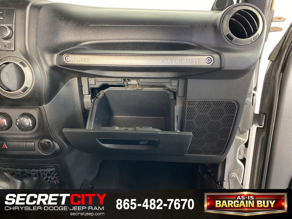 Used 2014 Jeep Wrangler Unlimited Sport image 28