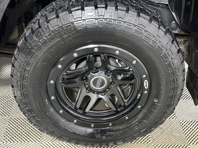 Used 2020 Toyota 4Runner TRD Off-Road AWD/4WD image 34