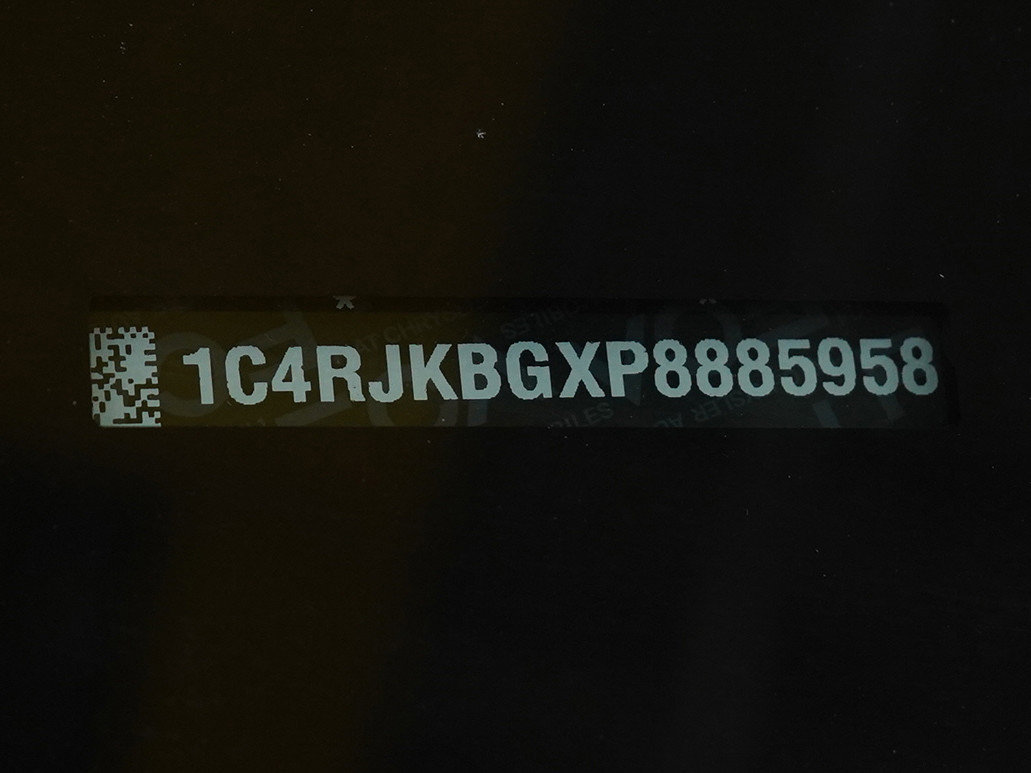 Used 2023 Jeep Grand Cherokee L Limited w/ Luxury Tech Group II image 32