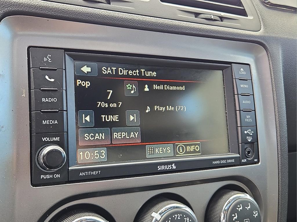 Used 2014 Dodge Challenger R/T RWD image 17