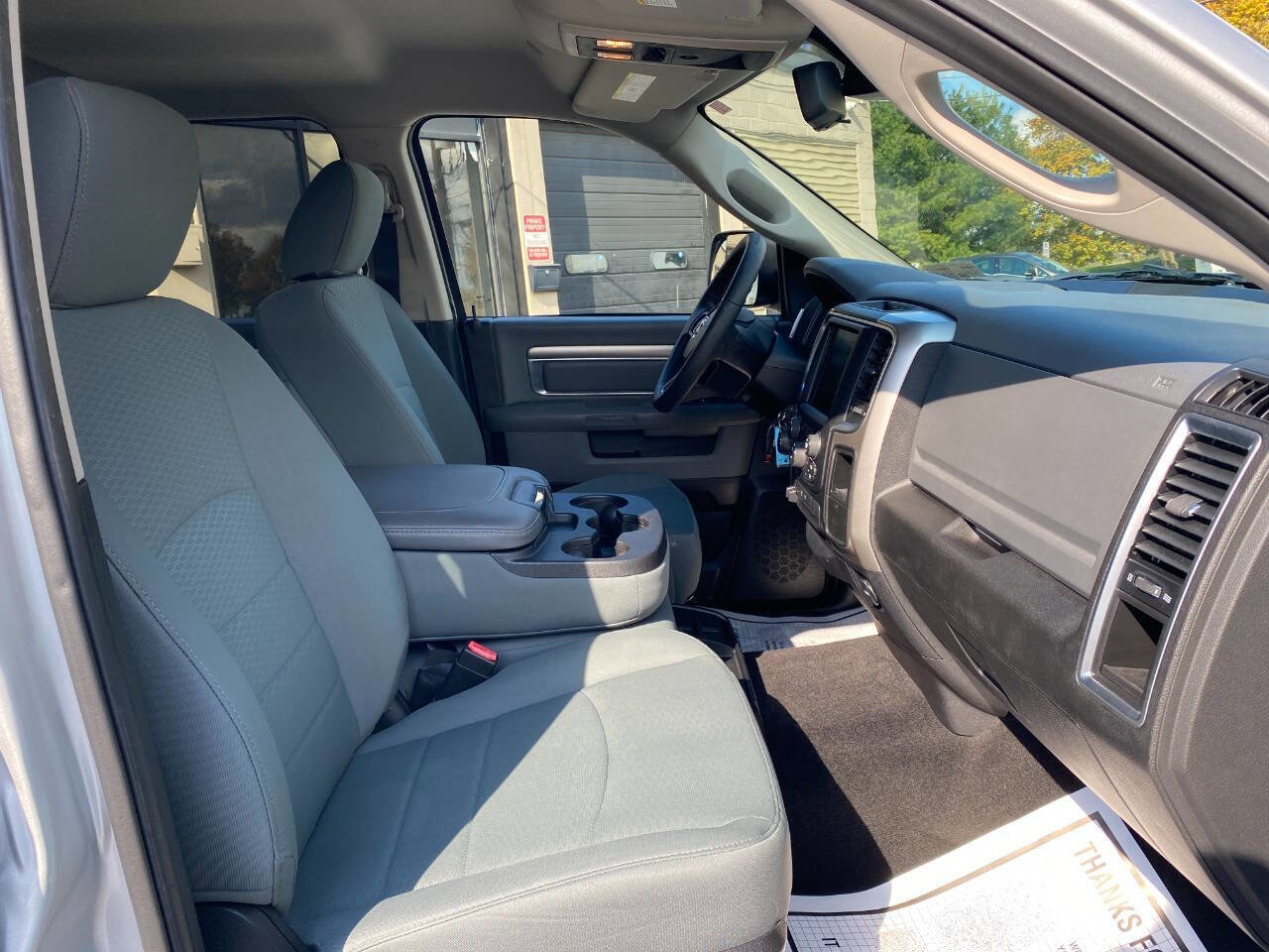 Used 2017 RAM 1500 Classic SLT w/ Trailer & Traction Group image 28