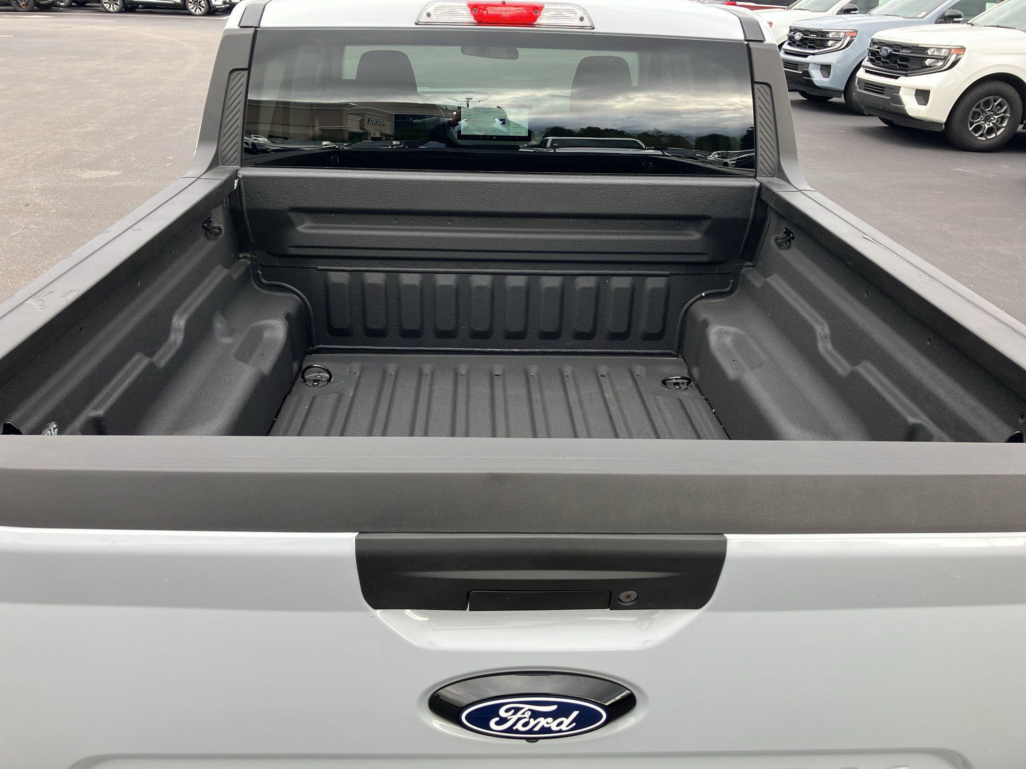 Used 2025 Ford Maverick XLT w/ Equipment Group 302A AWD/4WD image 6