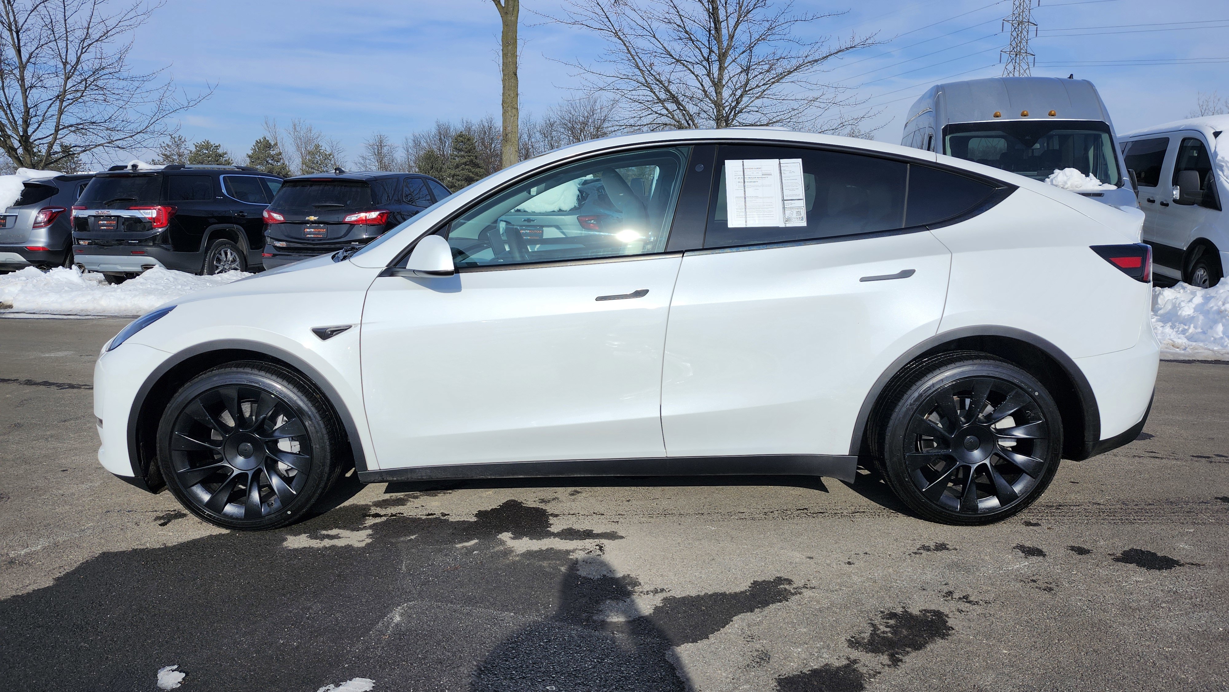 Used 2023 Tesla Model Y Long Range image 13