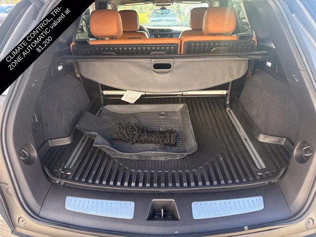 Used 2025 Cadillac XT5 Premium Luxury w/ Technology Package AWD/4WD image 7