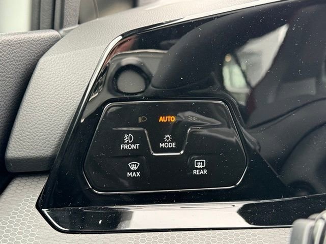 New 2024 Volkswagen GTI SE image 22