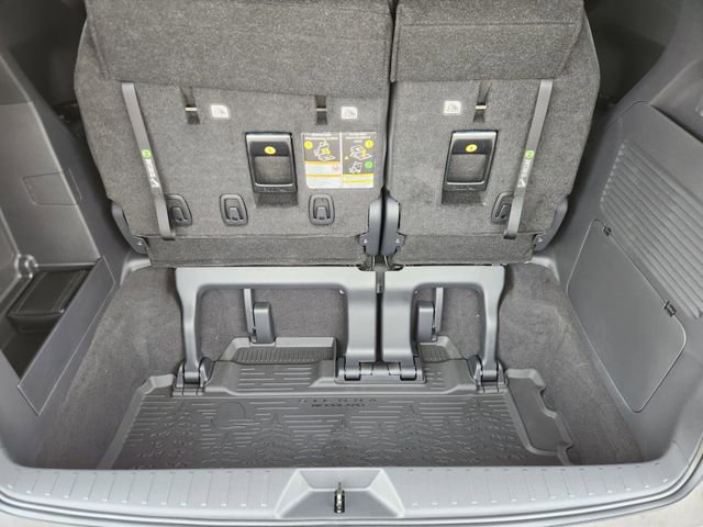New 2026 Toyota Sienna XLE Woodland Edition image 23
