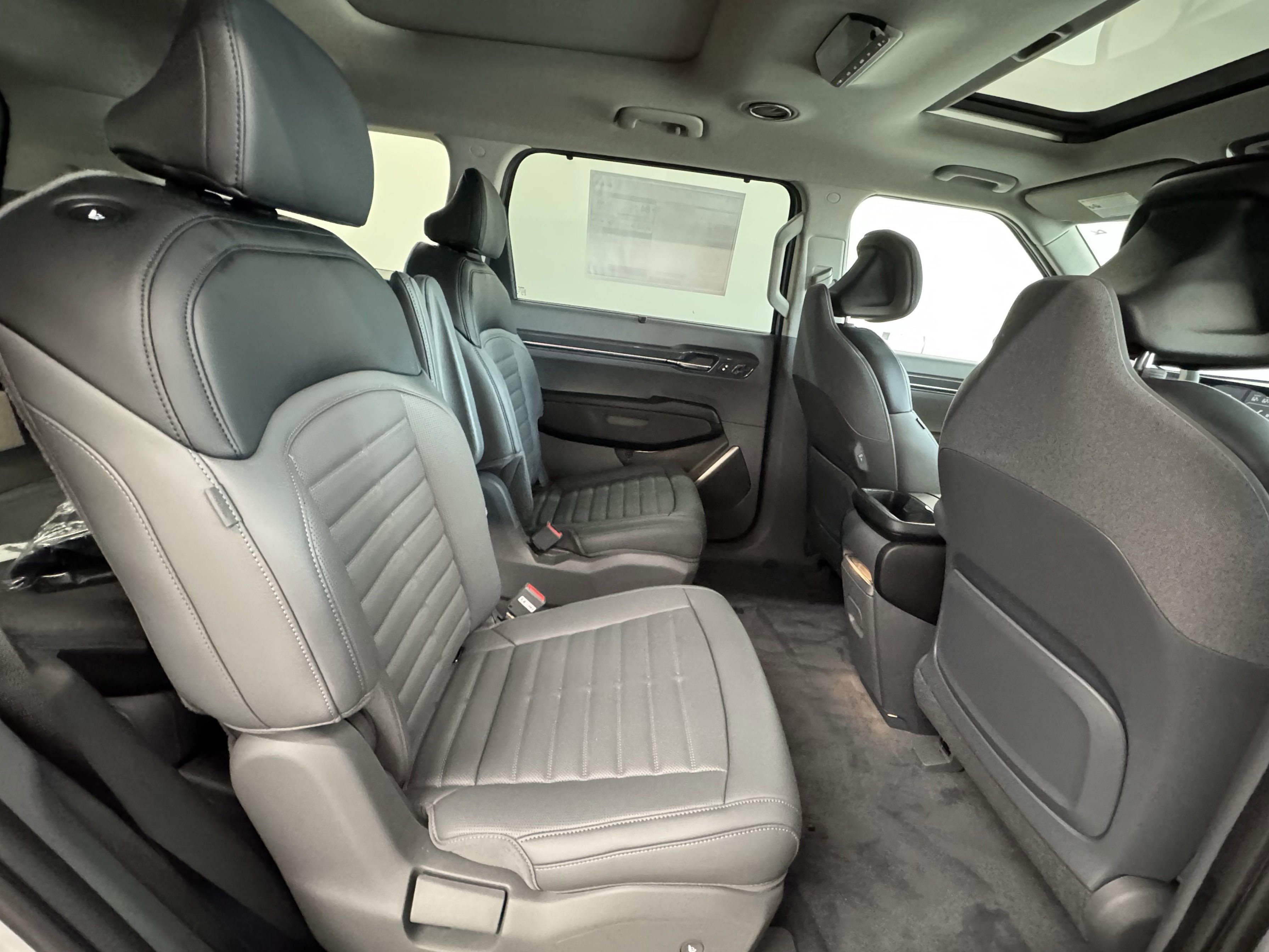 New 2026 Kia EV9 Land image 25