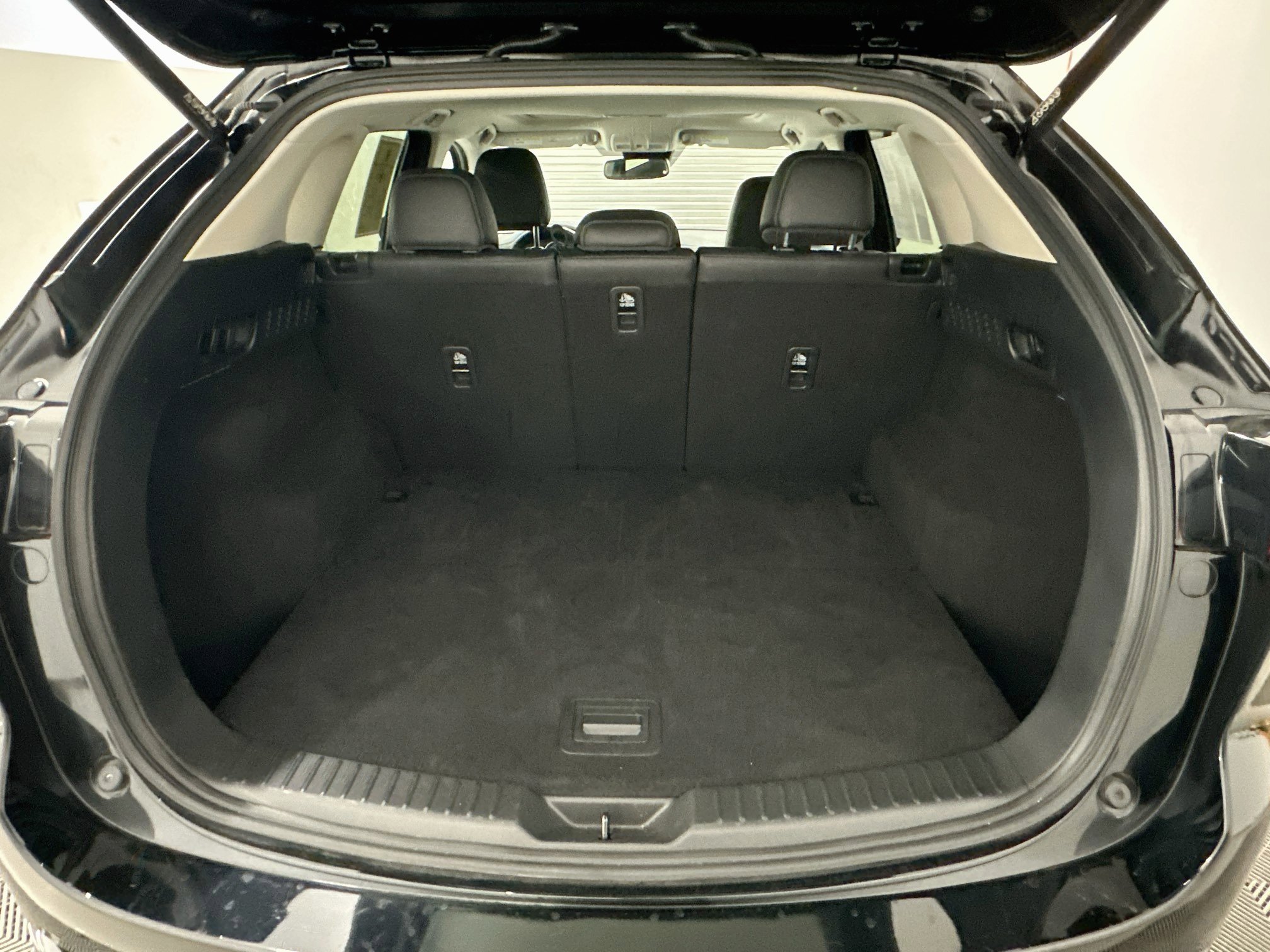 Used 2025 MAZDA CX-5 AWD 2.5 S w/ Preferred Package image 31
