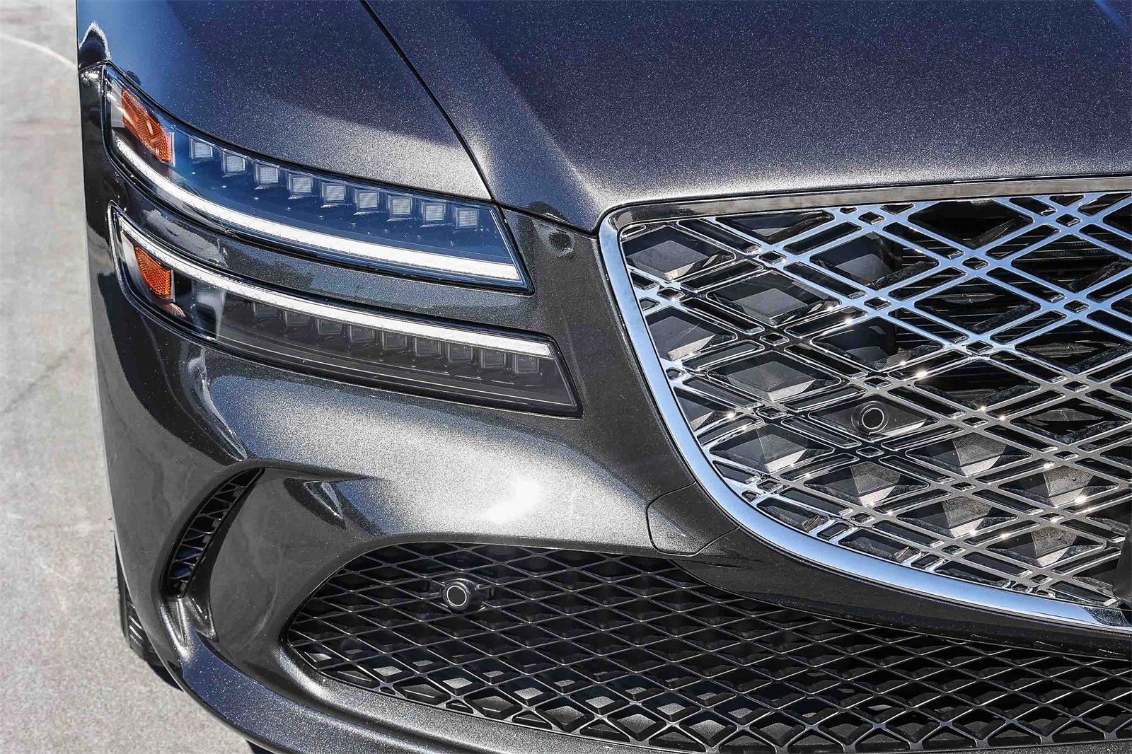 Used 2025 Genesis G80 2.5T image 10